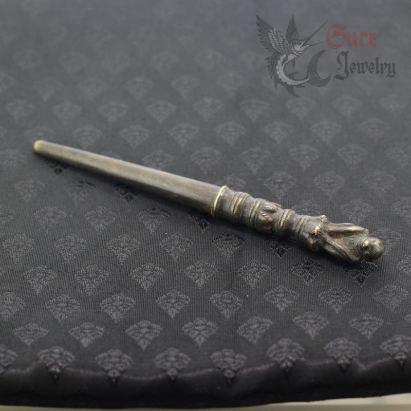 TOP SIDE ANGLE-1 – ANTIQUE BURMESE BRONZE TATTOO TAPPER HEAD